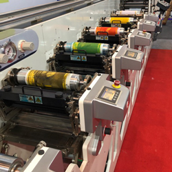 Greetings from Labelexpo India 2018 with the new SAVEink chamber running at 4 colour printing machine